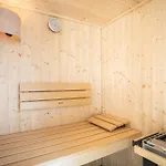 H19: Modern Wellness Retreat With Panoramic Rooftop Terrace Fuegen