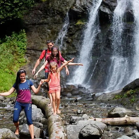 Holiday home H19: Modern Wellness Retreat With Panoramic Rooftop Terrace Fuegen