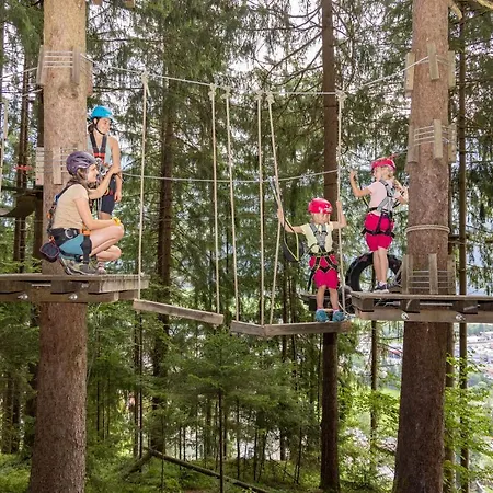 H19: Modern Wellness Retreat With Panoramic Rooftop Terrace Holiday home Fuegen