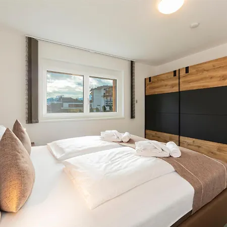 H19: Modern Wellness Retreat With Panoramic Rooftop Terrace Holiday home Fuegen
