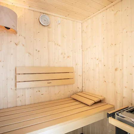 H19 - Modernes 145qm, 3sz, Wellnessbereich Mit Sauna Und Dachterrasse Mit Panoramablick, Kuehlen Und Heizen Mit Geothermie فغن