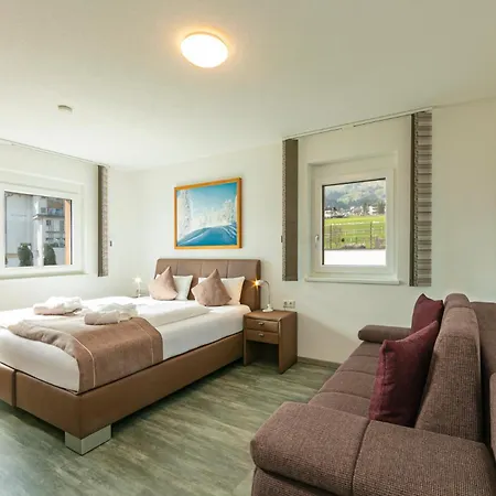 H19: Modern Wellness Retreat With Panoramic Rooftop Terrace * Fuegen