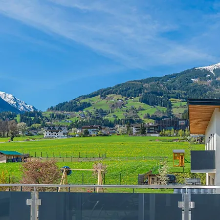 H19 - Modernes 145qm, 3sz, Wellnessbereich Mit Sauna Und Dachterrasse Mit Panoramablick, Kuehlen Und Heizen Mit Geothermie 菲根
