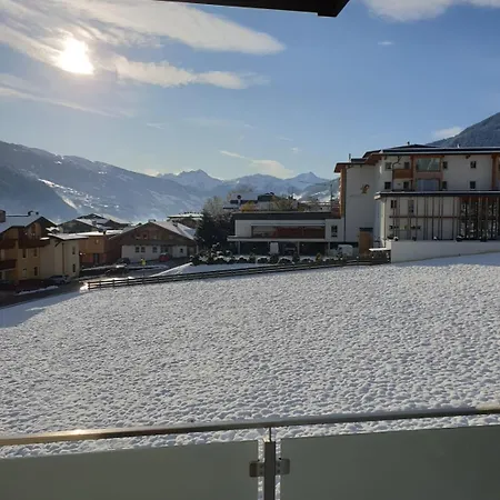 Holiday home H19: Modern Wellness Retreat With Panoramic Rooftop Terrace