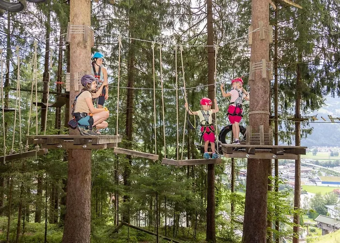 H19 - Modernes 145qm, 3sz, Wellnessbereich Mit Sauna Und Dachterrasse Mit Panoramablick, Kuehlen Und Heizen Mit Geothermie Feriehus Fügen