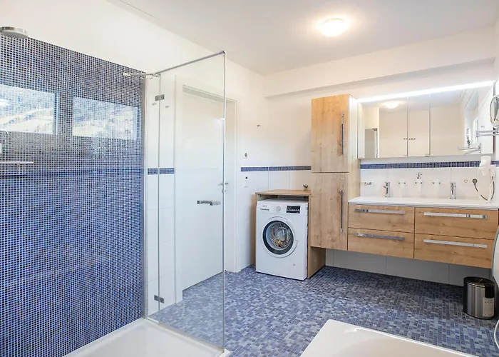 H19 - Modernes 145qm, 3sz, Wellnessbereich Mit Sauna Und Dachterrasse Mit Panoramablick, Kuehlen Und Heizen Mit Geothermie Fügen