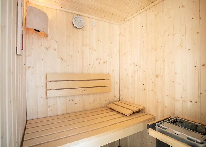 H19 - Modernes 145qm, 3sz, Wellnessbereich Mit Sauna Und Dachterrasse Mit Panoramablick, Kuehlen Und Heizen Mit Geothermie Fügen